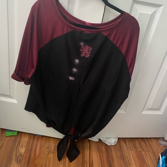 Harry Potter Gryffindor Ladies tie back shirt - Black & Red- 2xl - NWOT - Picture 2 of 3